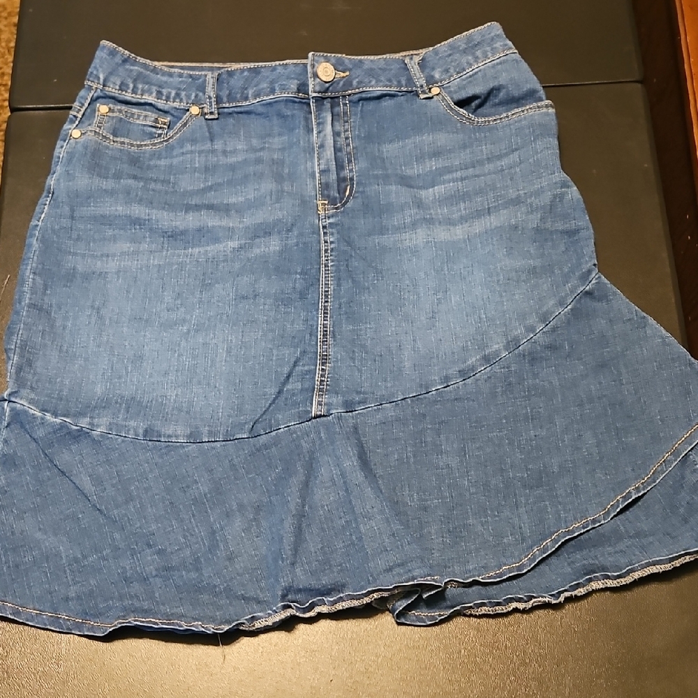 Casual Blue Mini Skater Skirt with Ruffled Hem
